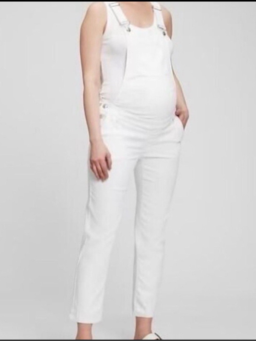 Gap White Maternity Overalls Size Medium EUC